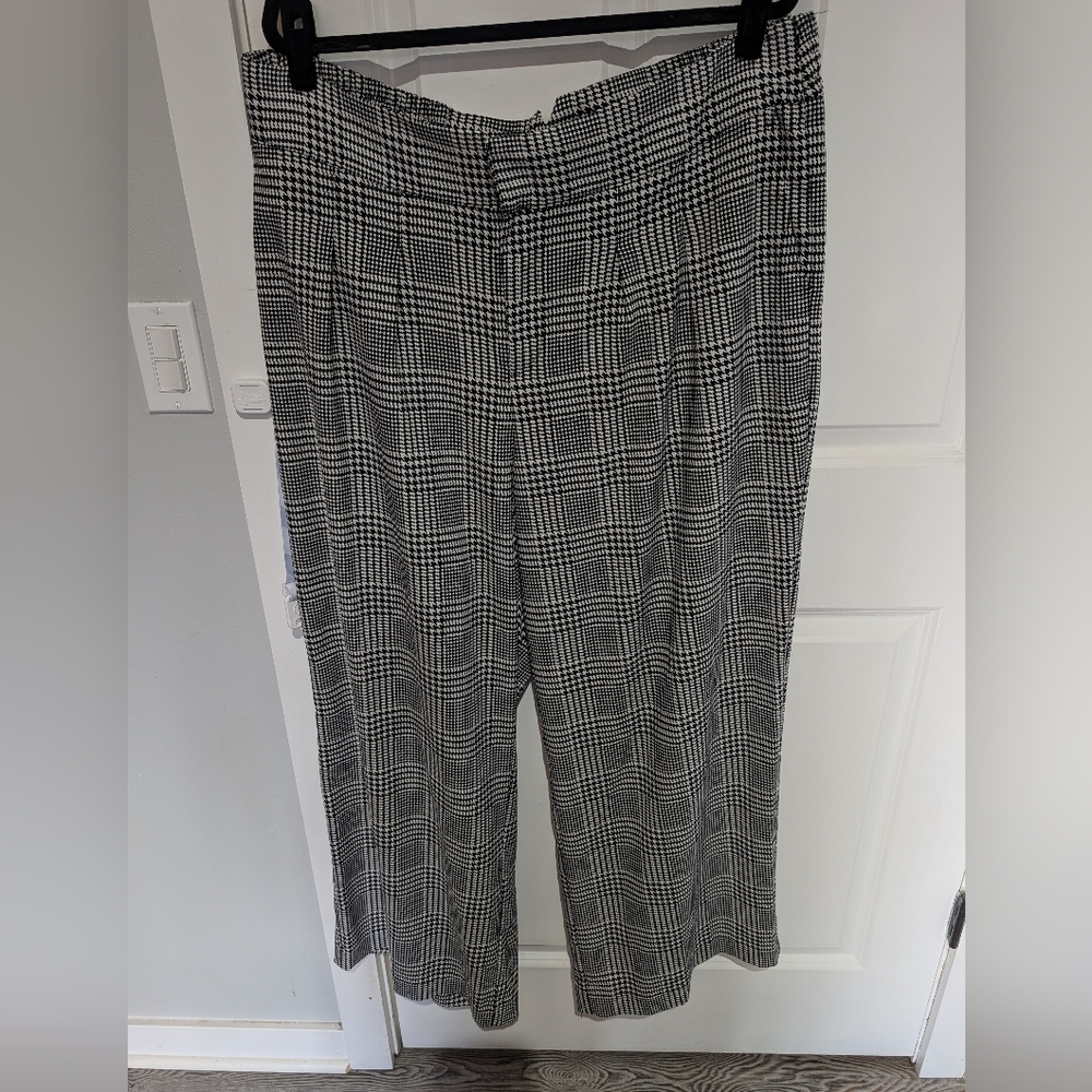 Torrid Black and White Plaid wideleg Dress Pants 20
